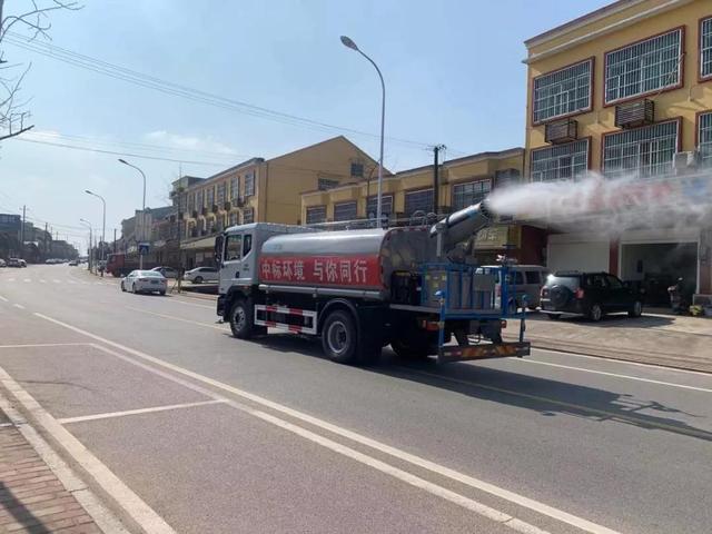 道路洒水车